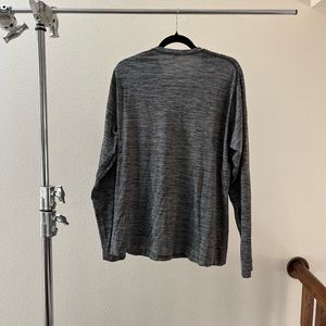 lululemon long sleeve athletic shirt